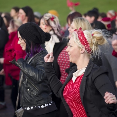 Women dancing at stormont flash 07949212797